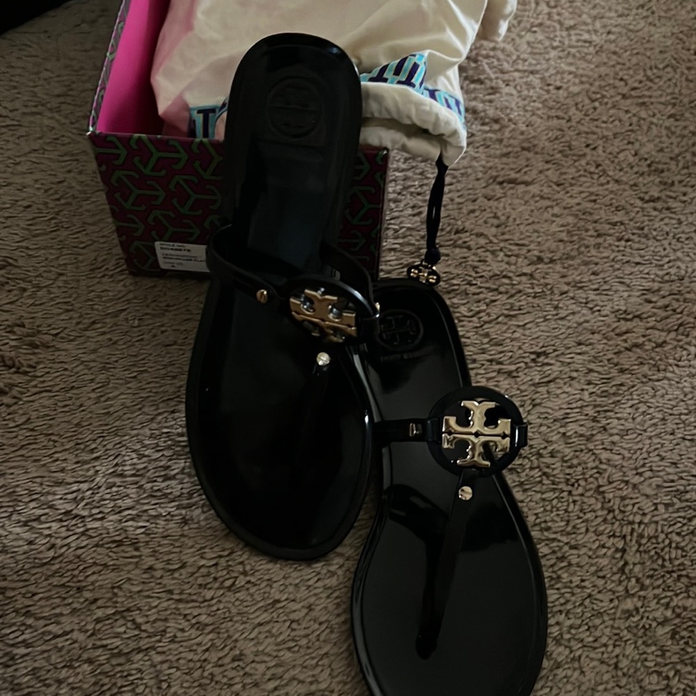 Size 6 Tory Burch sandals